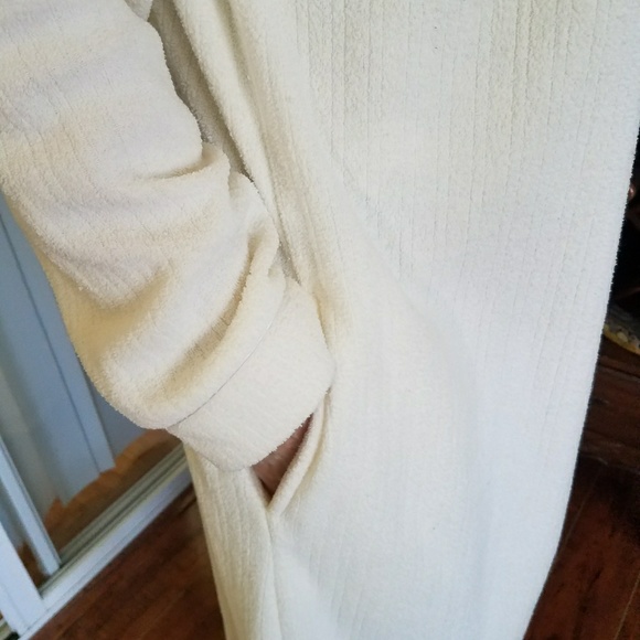 Intimate Essentials Intimates & Sleepwear Intimate Essentials Robe